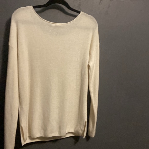 Long sleeve sweatshirt - Picture 2 of 3